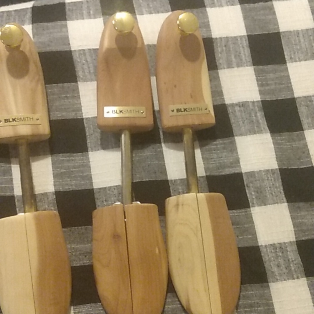 BLK SMITH shoe trees. Made of ceder and polished brass.